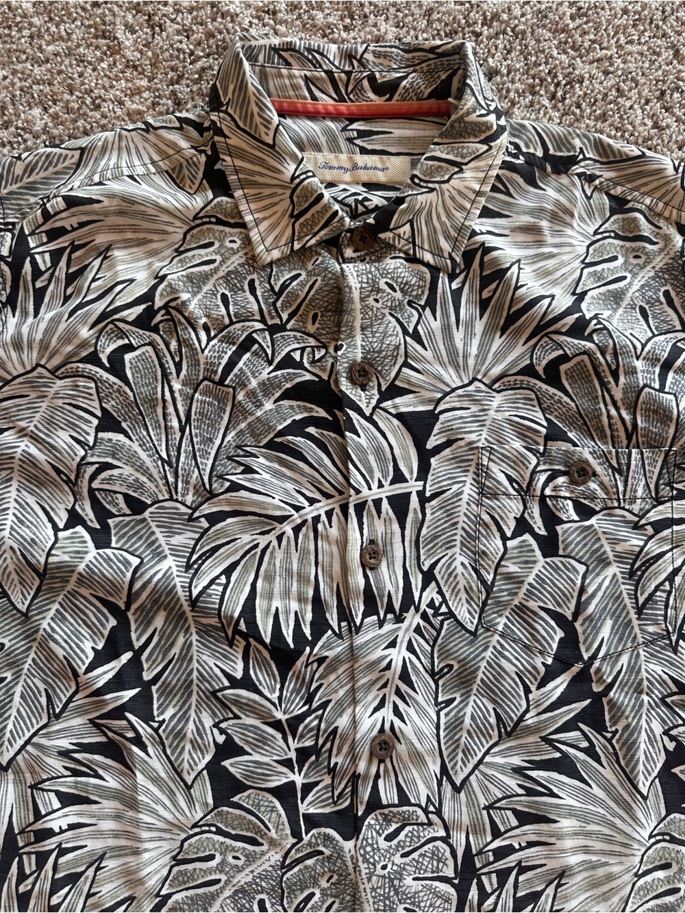 Tommy Bahama Men’s Short Sleeve Hawaiian Tropical Palm Leaf Button Up Size L